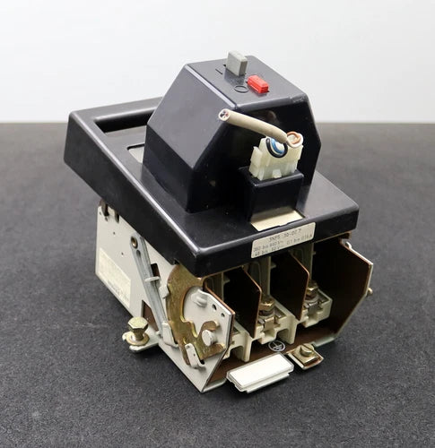 Siemens load disconnector 3NP5030-0CA76 IN = 125A Ue = 380/500/660VAC size 00