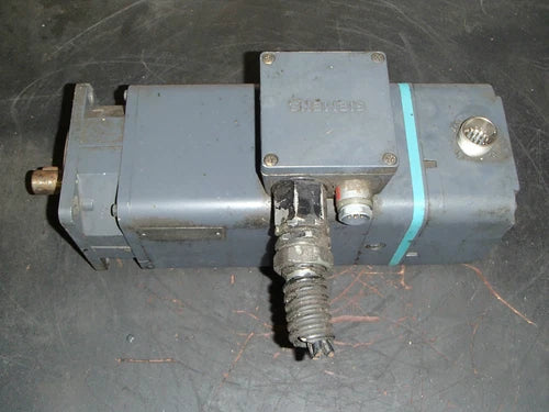 Siemens Permanent Magnet Motor 1FT5074-0AC01-0-Z  Z: G44 H40  Encoder R0D 320 B