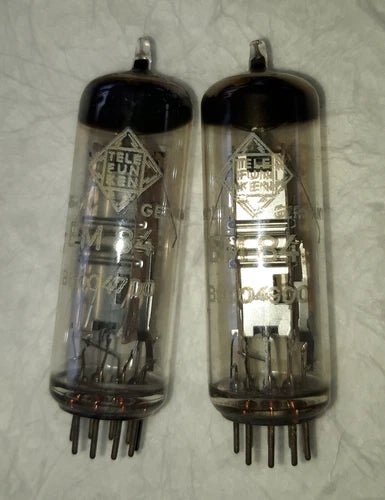 2 x R?hre Tube EM84 Telefunken   / LF 19