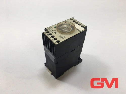 Siemens Zeitrelais 7PU2040-5QB30 relé de tempo 2NO + 2NC 2A/220V AC 0,6-6h 24V