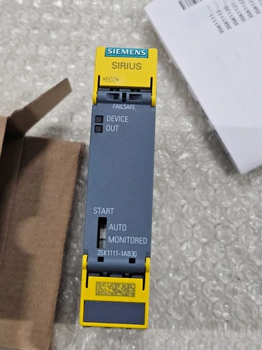Siemens 3SK1111-1AB30 NEW