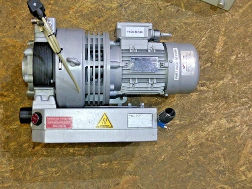 Gardner Denver MSHE802.4 // VCA 25 01 10 10212101 AA / manufactured 2015 Vacuum Pump