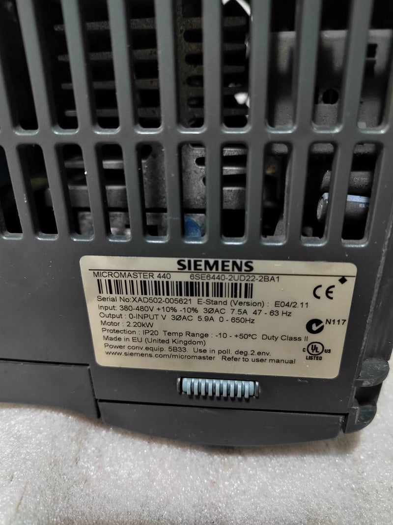 1PCS USED Siemens 6SE6440-2UD22-2BA1